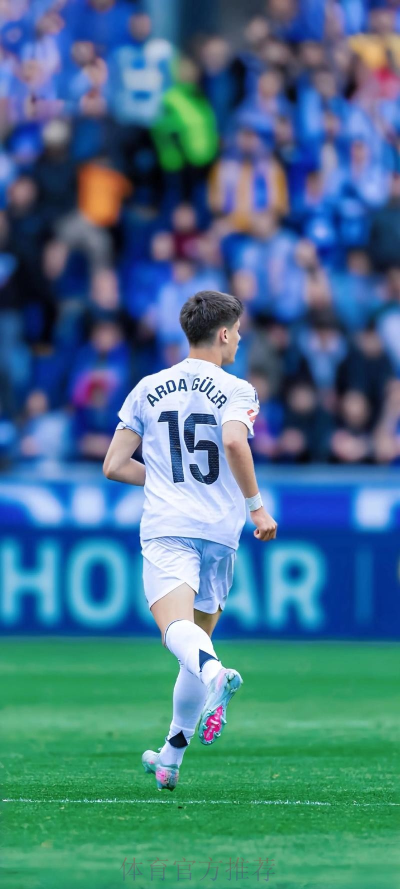 官方:毕巴边锋尼科未随队前往马德里 将缺战皇马 官方:毕巴边锋尼科未随队前往马德里 将缺战皇马